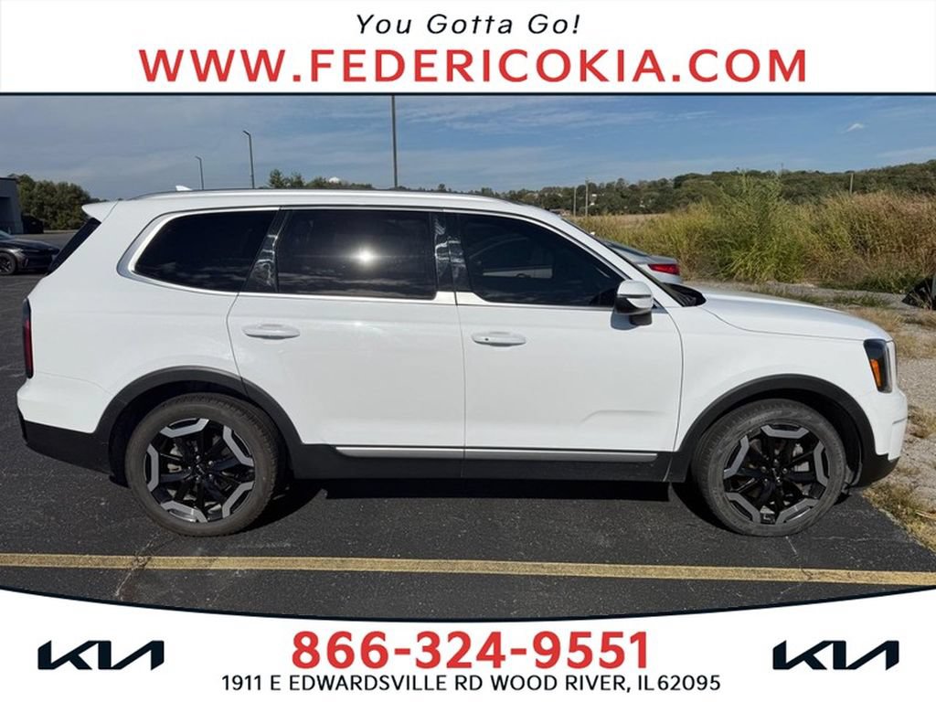 Used 2023 Kia Telluride EX FWD image 1