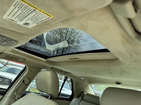 Used 2011 Cadillac DTS Platinum image 6