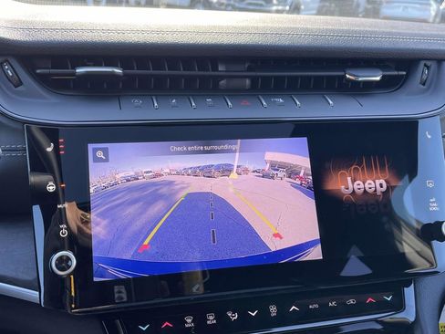 New 2026 Jeep Grand Cherokee Altitude AWD/4WD image 34