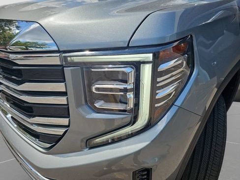 Used 2025 GMC Sierra 1500 SLT RWD image 28