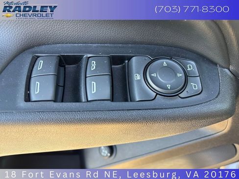 Used 2018 Chevrolet Equinox LT image 20