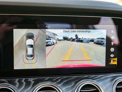 Used 2021 Mercedes-Benz E 350 E 350 w/ Premium Package image 26