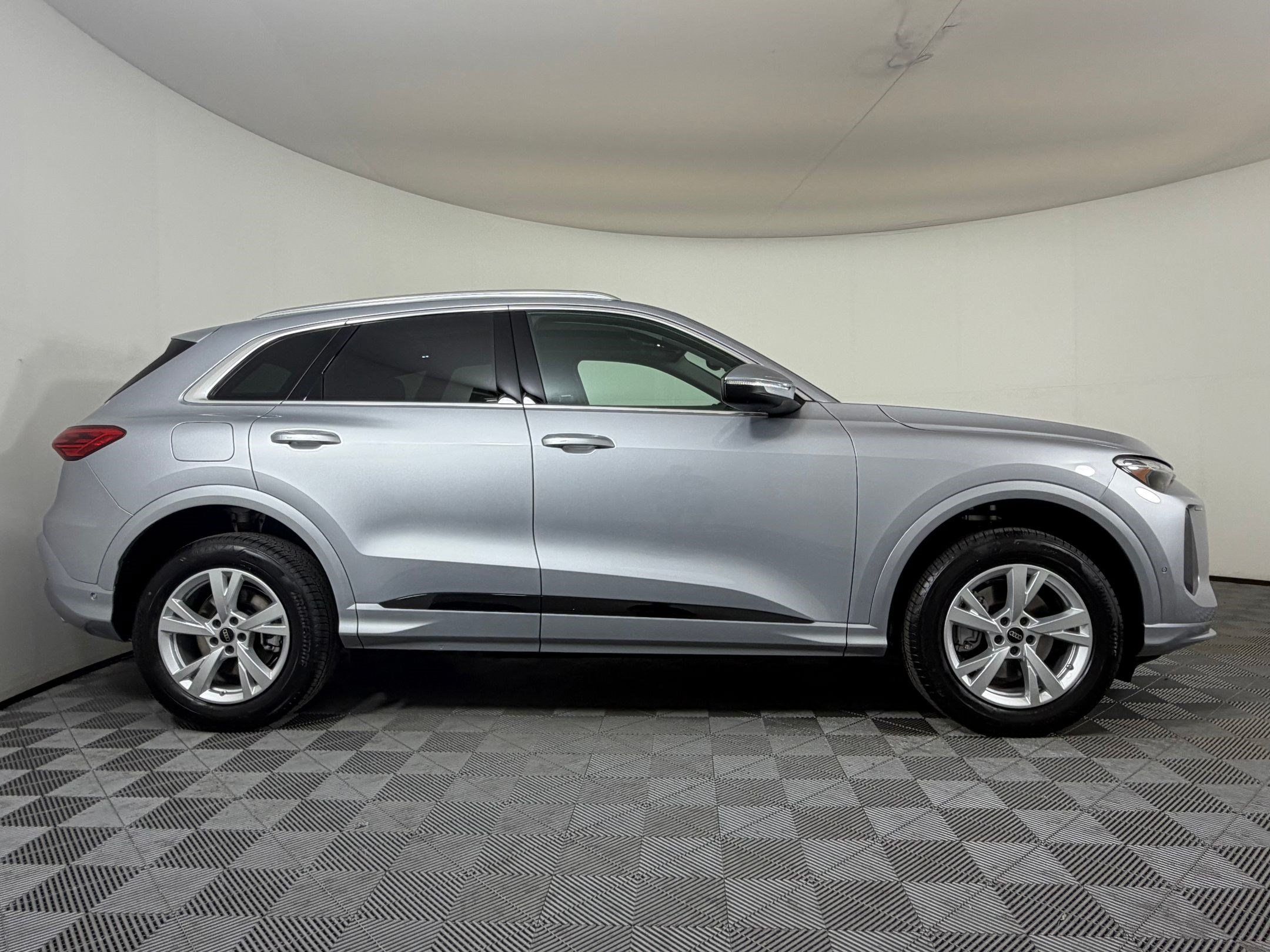 New 2026 Audi Q5 Premium AWD/4WD image 8