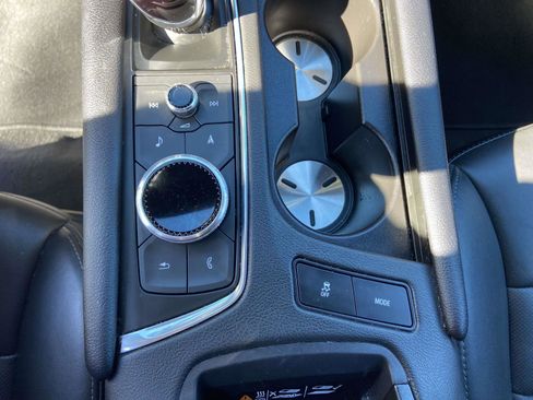 Used 2025 Cadillac XT5 Premium Luxury image 15