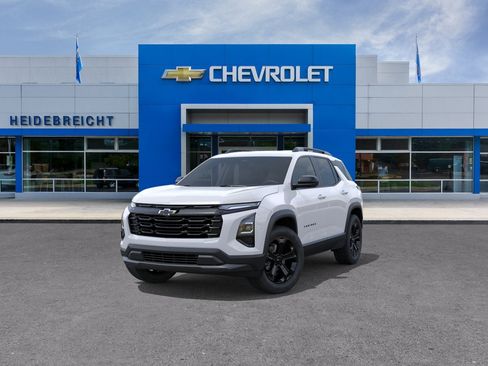 New 2026 Chevrolet Equinox LT w/ Convenience Package II FWD image 32