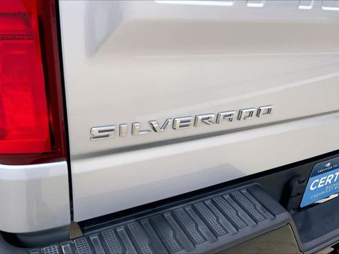 Certified 2022 Chevrolet Silverado 1500 LT Trail Boss w/ Convenience Package II image 29