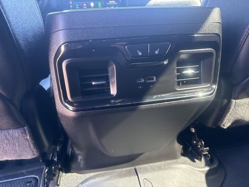 Used 2024 GMC Sierra 2500 AT4 w/ AT4 Premium Plus Package image 33