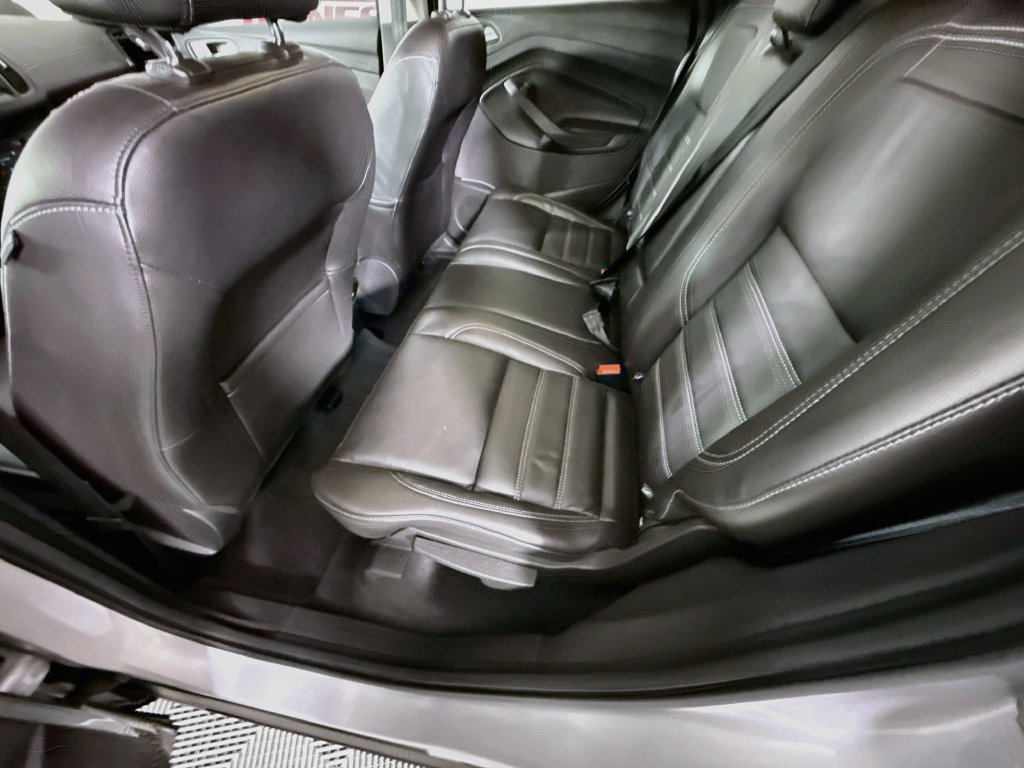 Used 2017 Ford Escape Titanium AWD/4WD image 26