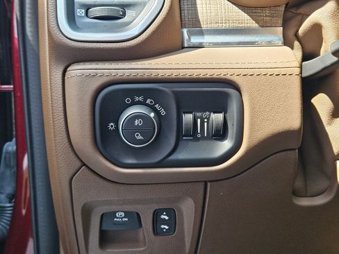 Used 2021 RAM 1500 Limited AWD/4WD image 19