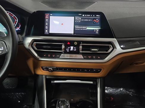 Used 2019 BMW 330i Sedan w/ Premium Package RWD image 16