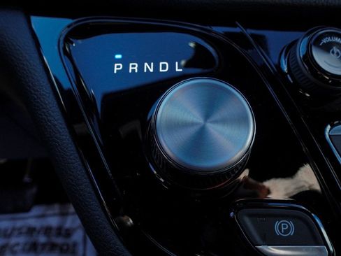 New 2026 Chrysler Pacifica Select image 25