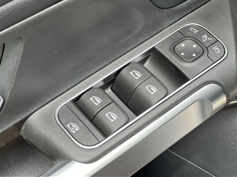 New 2026 Mercedes-Benz GLB 250 4MATIC image 20