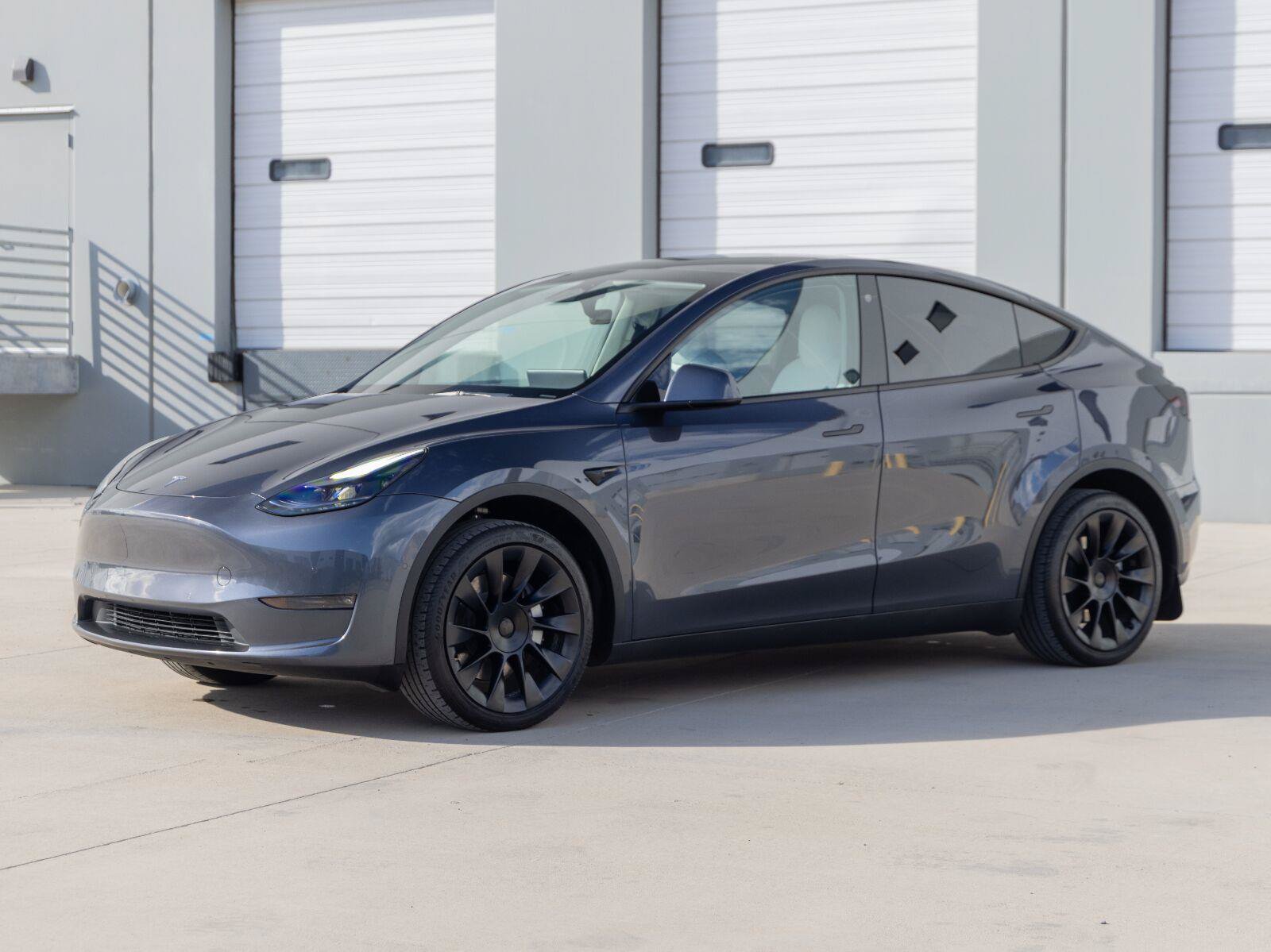 Used 2022 Tesla Model Y Long Range AWD/4WD image 5
