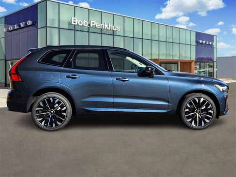 New 2026 Volvo XC60 B5 Ultra w/ Climate Package image 23
