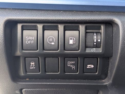 Used 2020 Subaru Crosstrek Hybrid w/ Moonroof Package w/Navigation image 24