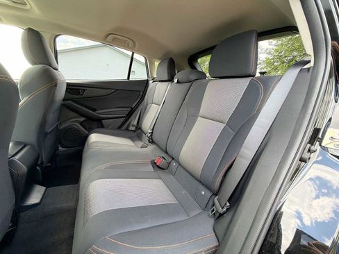 Certified 2021 Subaru Crosstrek 2.0i Premium w/ Moonroof Package AWD/4WD image 17
