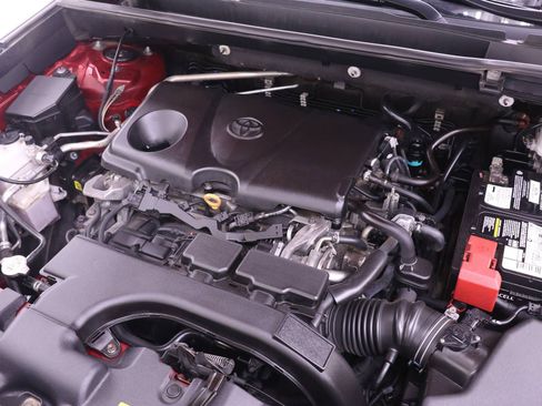 Used 2019 Toyota RAV4 XLE w/ Convenience Package AWD/4WD image 17
