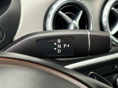 Used 2017 Mercedes-Benz GLA 250 4MATIC image 14