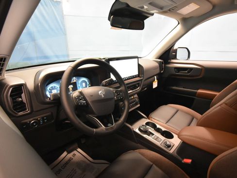 New 2025 Ford Bronco Sport Outer Banks w/ Outer Banks Tech Package+ image 2