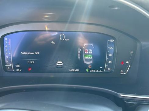 Used 2024 Honda Civic Touring image 18