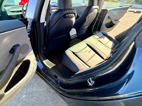 Used 2025 Tesla Model 3 Long Range RWD image 26