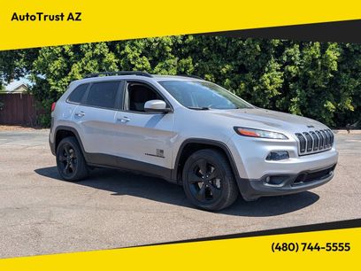 Used 2018 Jeep Cherokee Latitude w/ Altitude Package