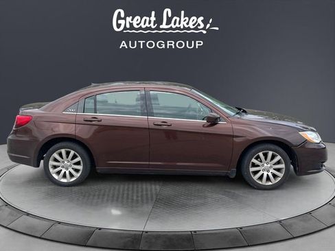 Used 2013 Chrysler 200 Touring FWD image 6