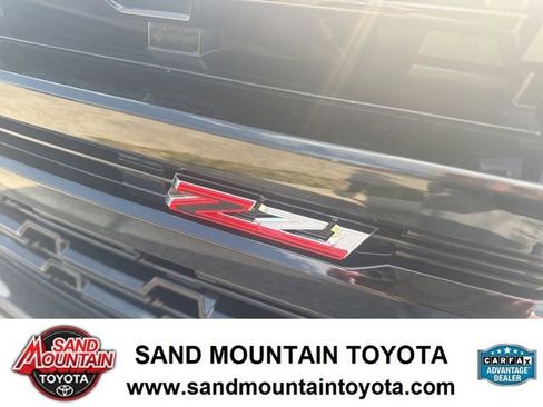 Used 2023 Chevrolet Tahoe Z71 w/ Luxury Package image 9