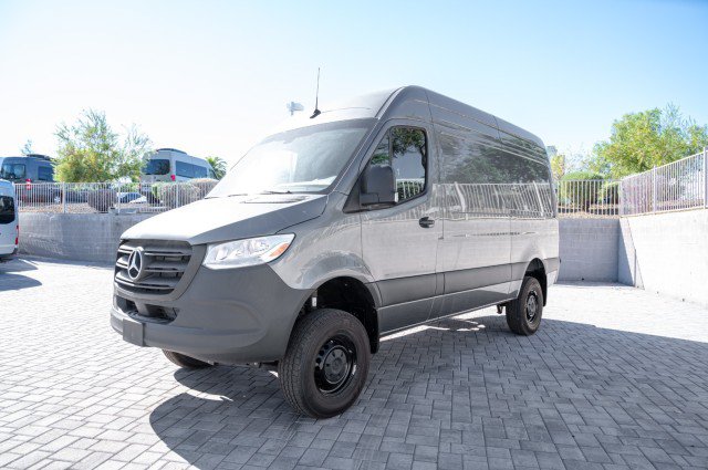 Used 2025 Mercedes-Benz Sprinter 2500 image 1