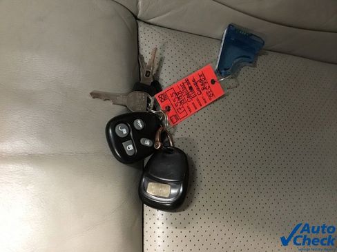 Used 1998 Cadillac Eldorado Touring w/ Safety/Security Pkg image 40