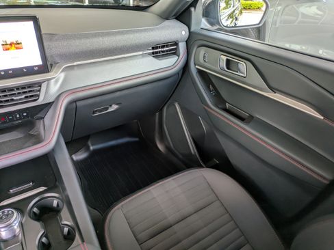 Certified 2025 Ford Explorer ST-Line AWD/4WD image 15