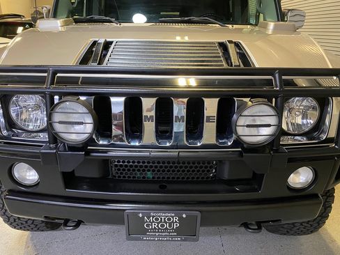 Used 2004 HUMMER H2 w/ Preferred Equipment Group AWD/4WD image 21