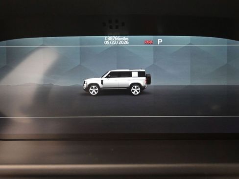 Used 2022 Land Rover Defender 110 SE AWD/4WD image 27