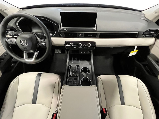 New 2026 Honda Pilot Touring image 25