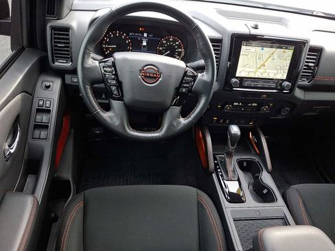 Used 2023 Nissan Frontier PRO-4X w/ Pro Convenience Package image 11