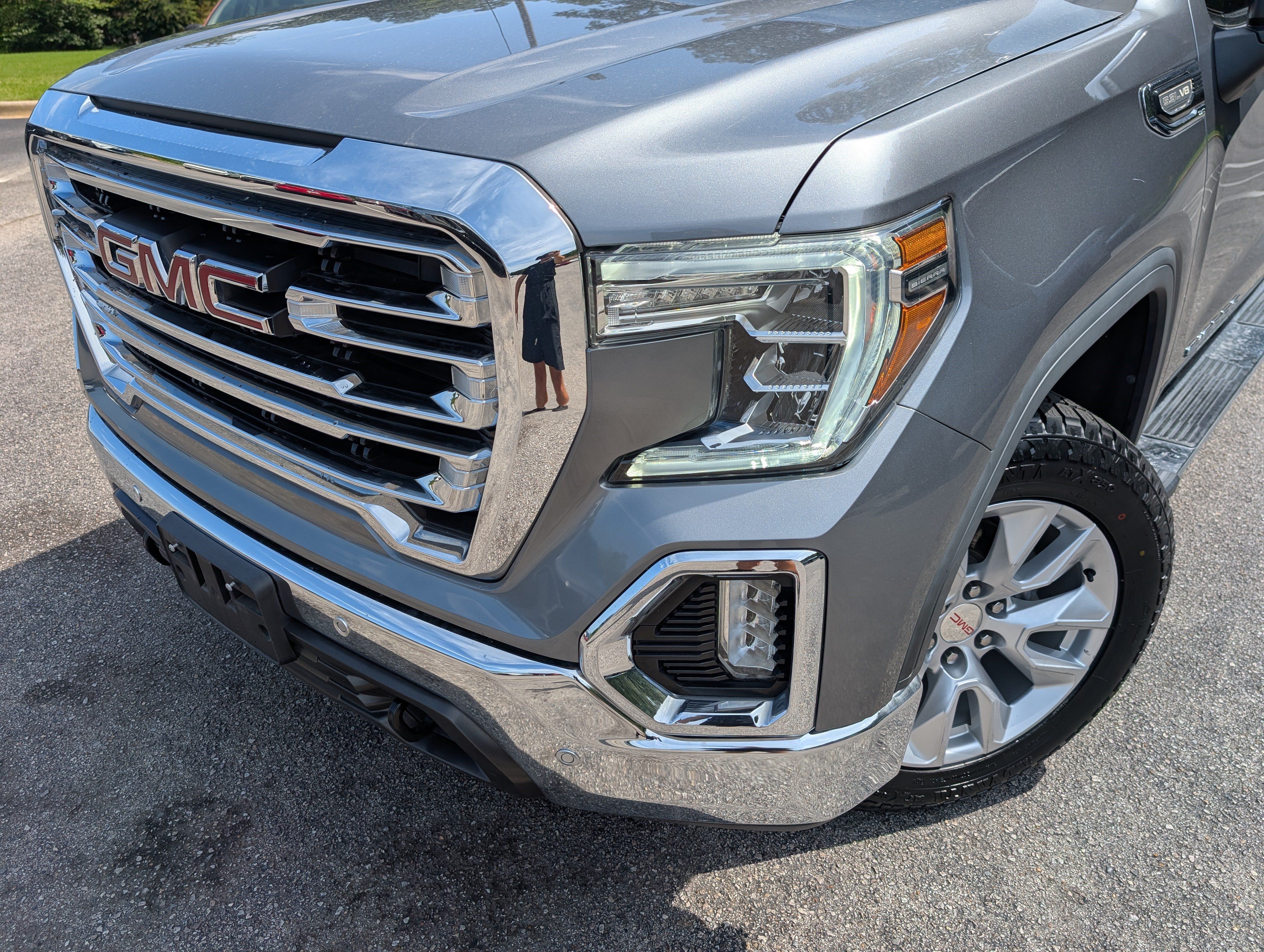 Used 2021 GMC Sierra 1500 SLT w/ SLT Premium Plus Package RWD image 14
