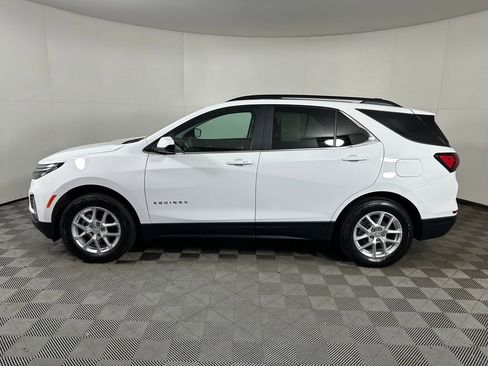 Used 2023 Chevrolet Equinox LT AWD/4WD image 2
