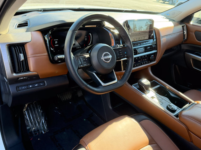 Used 2024 Nissan Pathfinder Platinum w/ Cargo Package AWD/4WD image 11