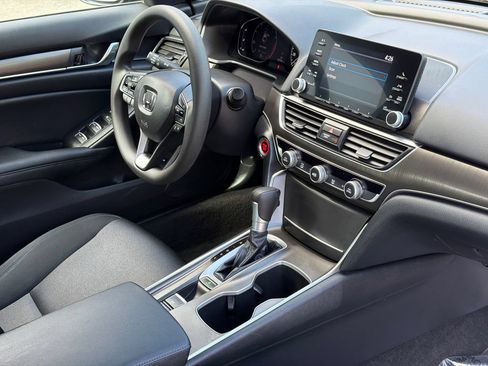 Used 2019 Honda Accord LX image 7