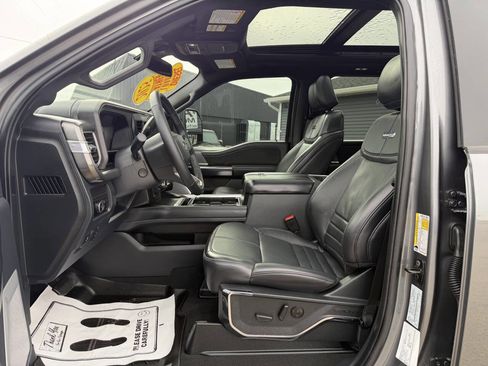 Used 2025 Ford F250 Platinum image 14