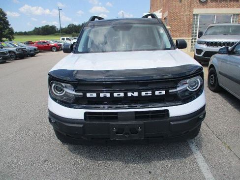 Certified 2024 Ford Bronco Sport Outer Banks w/ Tech Package image 2