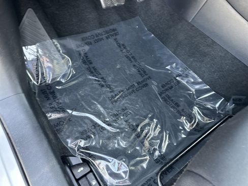 Used 2022 Toyota Corolla LE FWD image 17