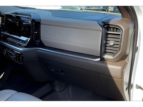 Used 2023 Chevrolet Silverado 1500 LTZ image 17