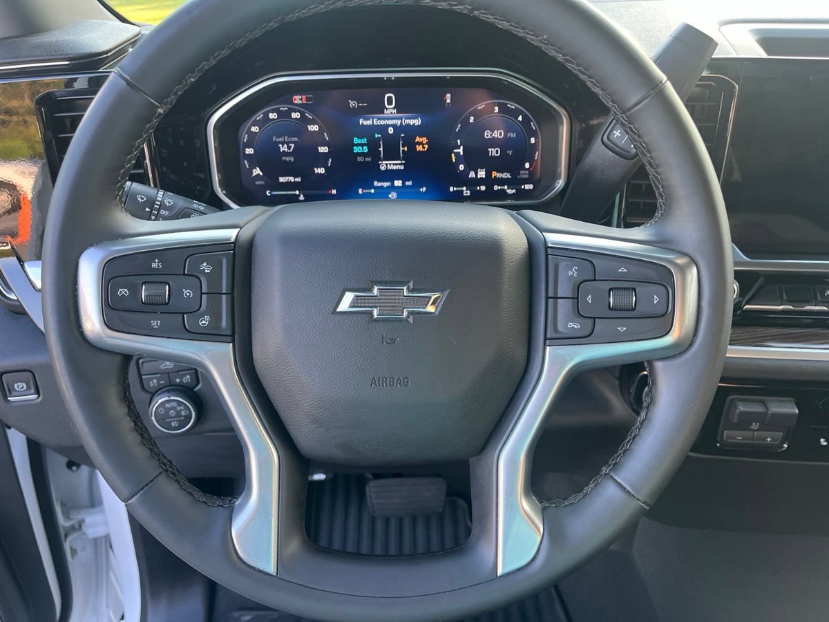 Used 2026 Chevrolet Silverado 1500 RST AWD/4WD image 22