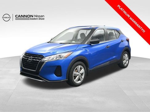 Used 2022 Nissan Kicks S FWD image 1