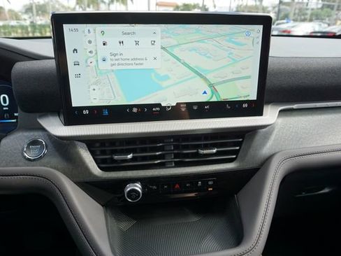 New 2026 Ford Explorer Platinum image 4