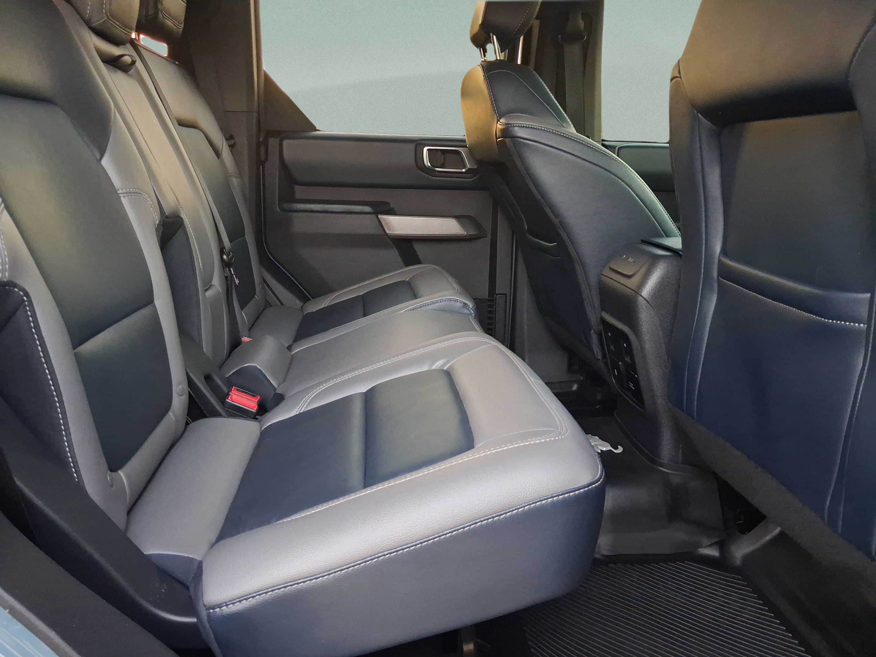 Used 2022 Ford Bronco Outer Banks AWD/4WD image 29