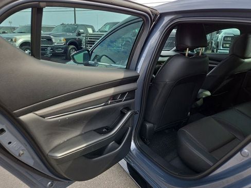 Used 2025 MAZDA MAZDA3 Hatchback w/ Appearance Package image 11
