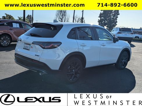 Used 2025 Honda HR-V Sport image 8