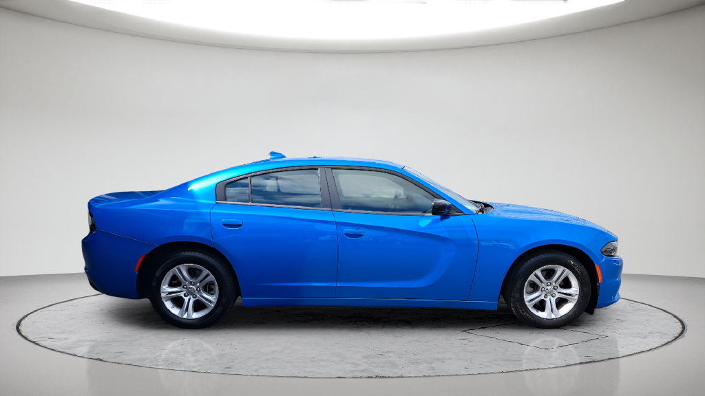 Used 2023 Dodge Charger SXT w/ Cold Weather Package RWD image 4